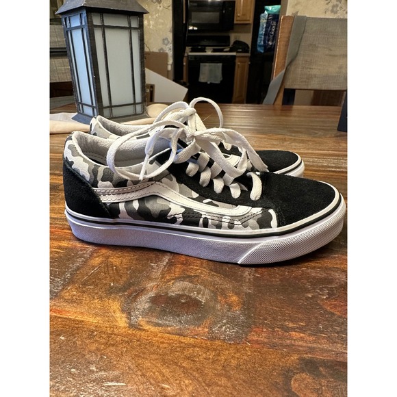 Vans Old Skool Kids Camo Low‎ Top Sneakers Black White Gray Size 3 Youth - Picture 2 of 11